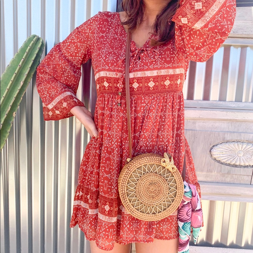 Bali bag: hand woven rattan, over the shoulder